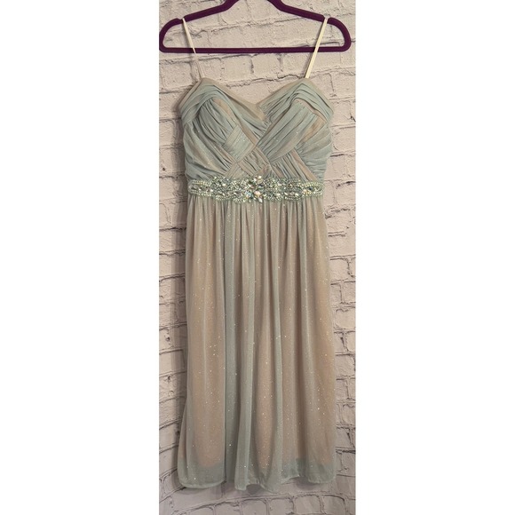 City Triangles Strapless Ruched‎ Embellished Waistline Mint Green Formal size 11 - Picture 2 of 5